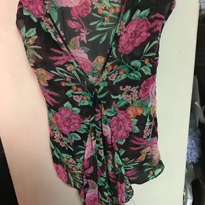 Floral print chiffon top